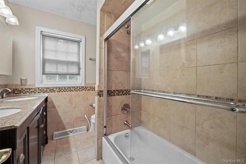 28 River Road Suffern, NY 10901 - Photo 17 of 31