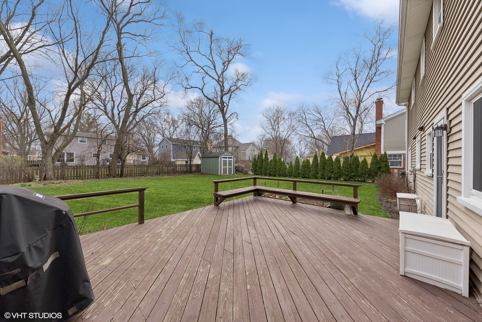 811 East Talbot Street Arlington Heights, IL 60004 - Photo 26 of 27 a park view with a bench and wooden bench