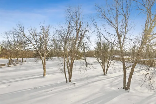 $6,000 | 16W125 89th Street, Burr Ridge, IL 60527