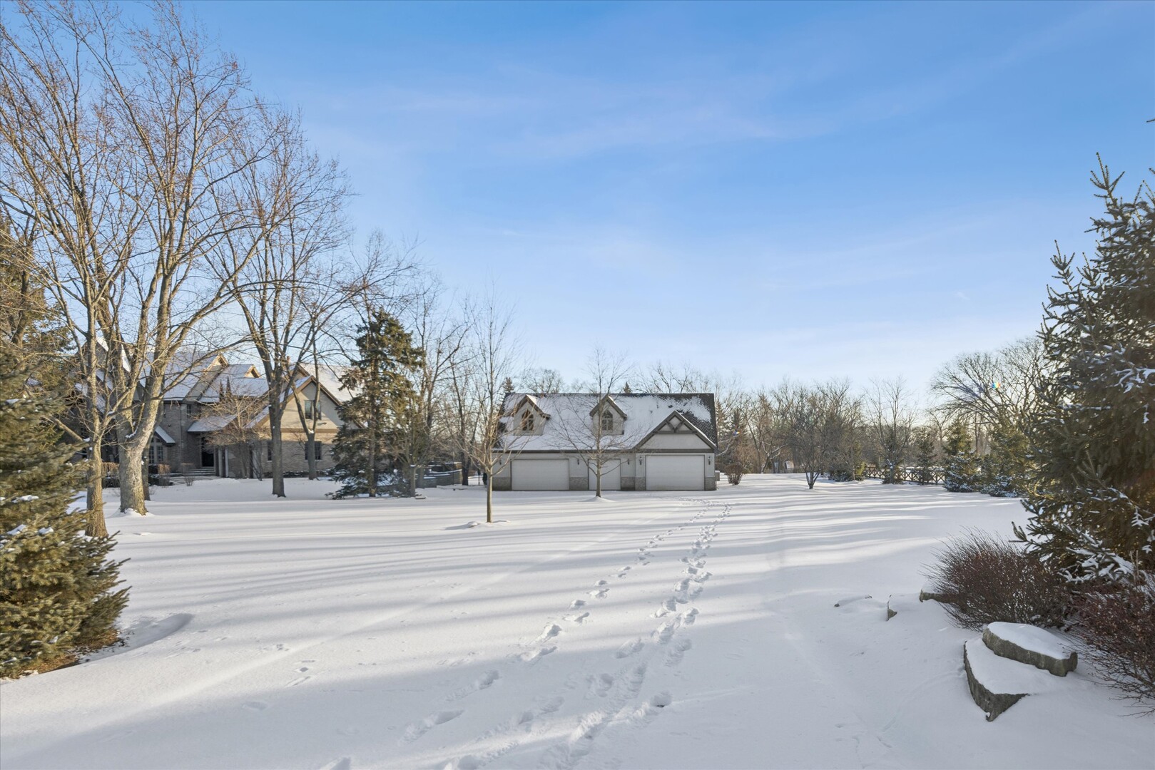 16W125 89th Street Burr Ridge, IL 60527 - Photo 15 of 15 a view of road with yard