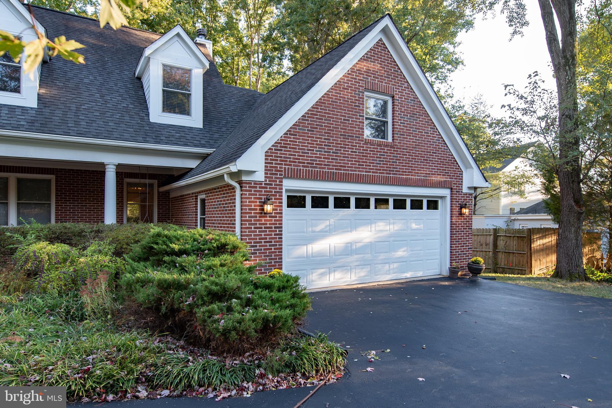 1239 Shenandoah Road Alexandria, VA 22308 - Photo 3 of 52 Two plus car garage, Cadillac style!