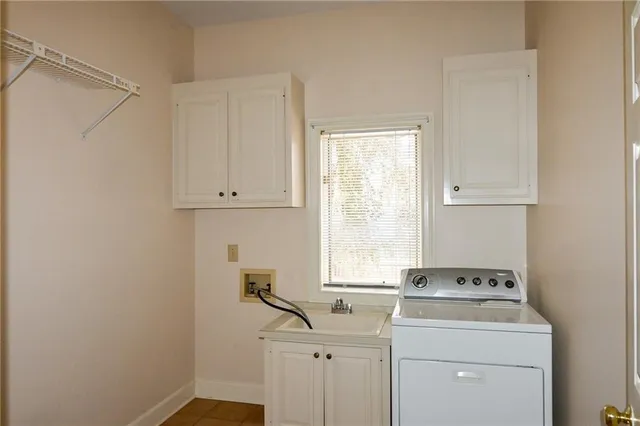 $699,900 | 1402 Bromley Drive, Snellville, GA 30078