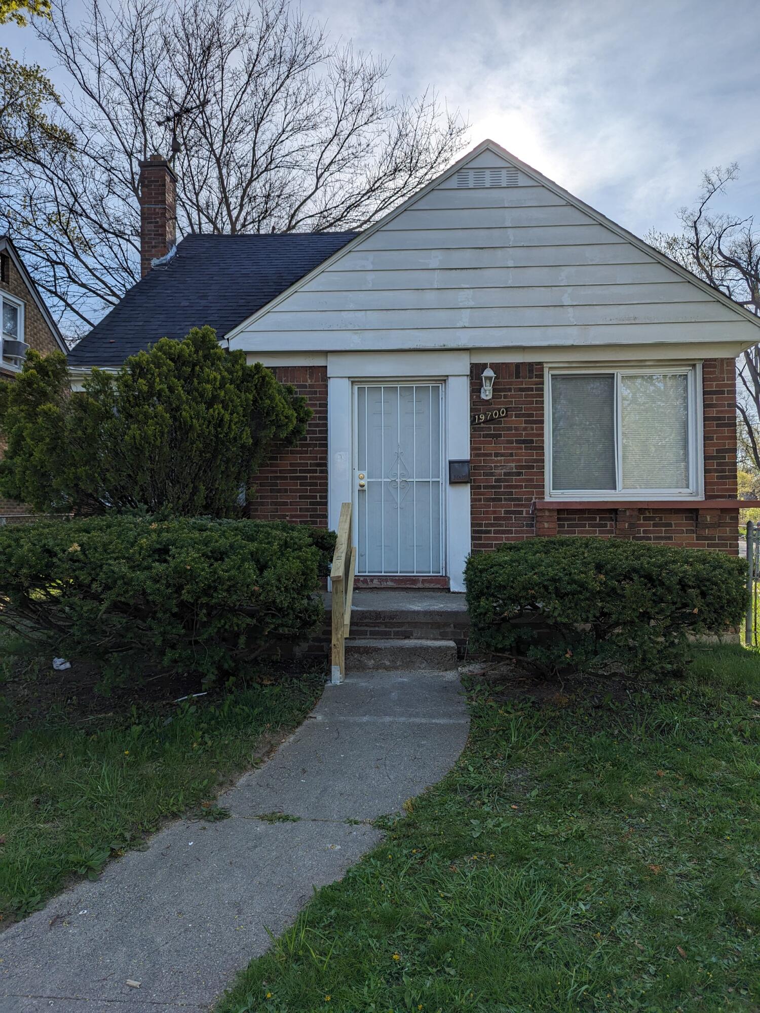 19700 Fielding Street Detroit, MI 48219 - Photo 1 of 1 19700 Fielding St- 3 BED & 1.5 BATH