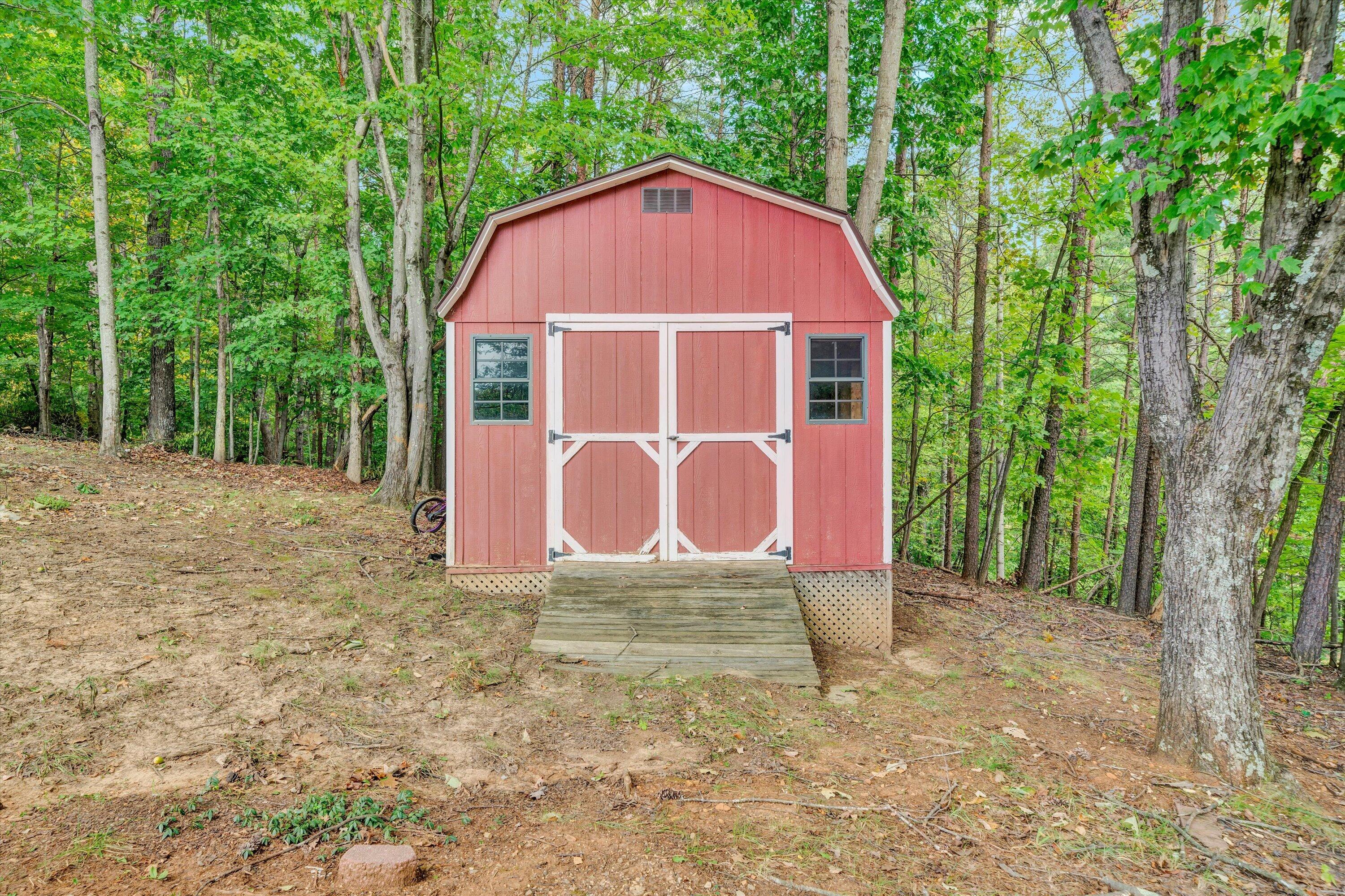 162 Ridgeview Road Blue Ridge, VA 24064 - Photo 30 of 31 29-VSM08664