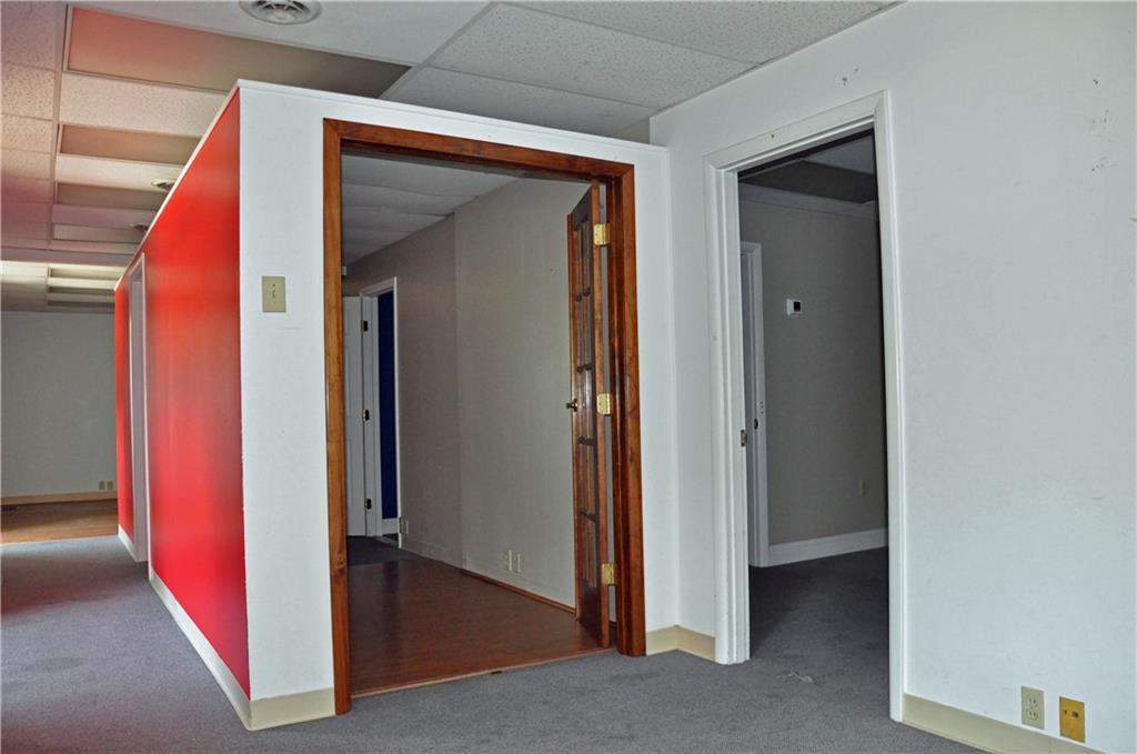 605 Freeport Road Aspinwall, PA 15215 - Photo 3 of 10 a view of an entryway door