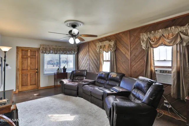 $288,000 | 909 North Park Drive, Winslow, AZ 86047
