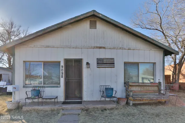 $288,000 | 909 North Park Drive, Winslow, AZ 86047