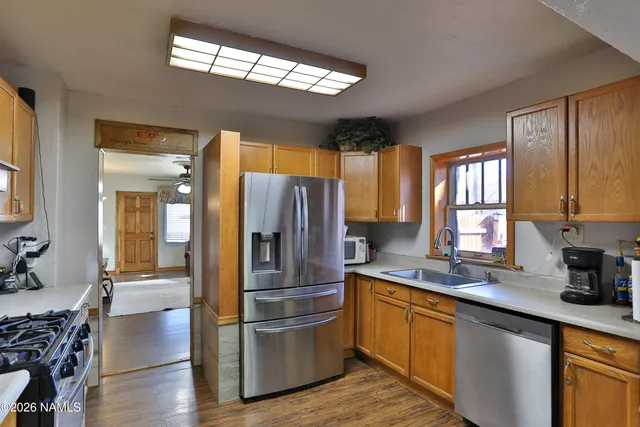 $288,000 | 909 North Park Drive, Winslow, AZ 86047