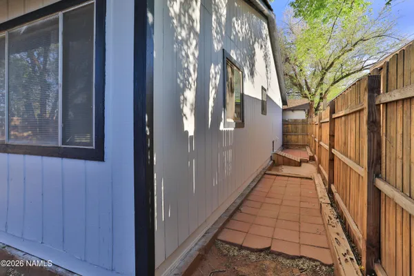 $249,999 | 909 North Park Drive, Winslow, AZ 86047