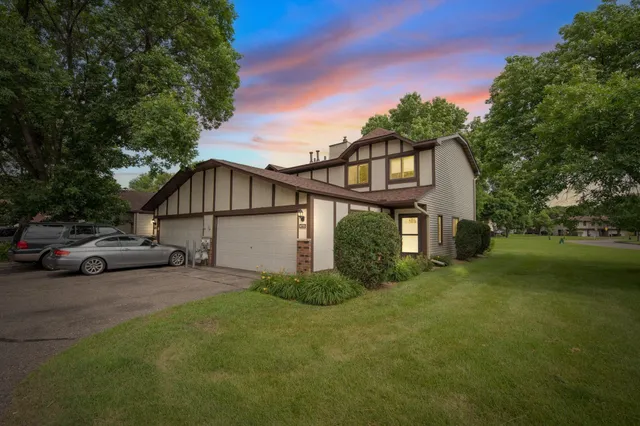 $249,900 | 8775 Maplebrook Parkway North, Brooklyn Park, MN 55445