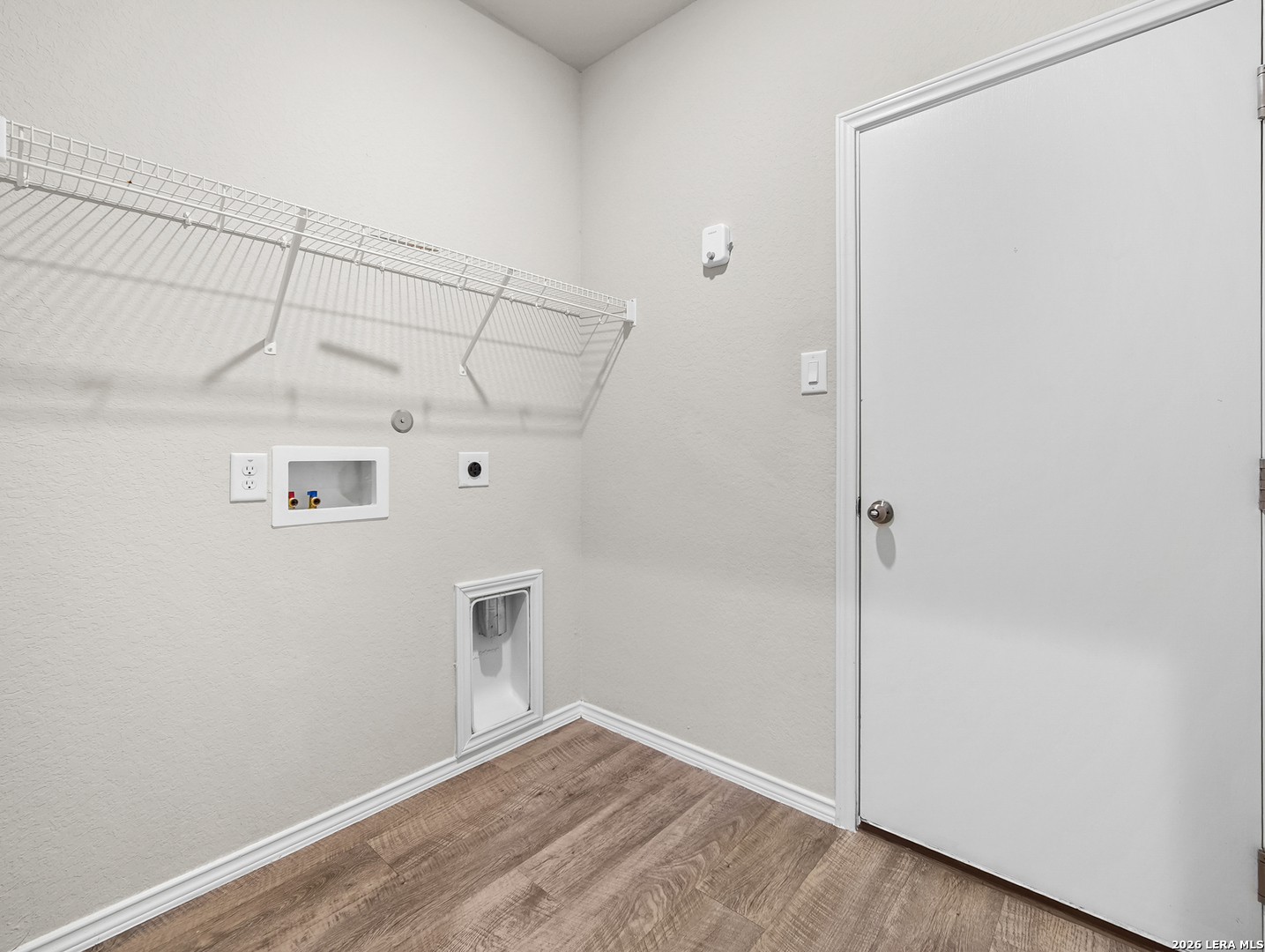 3019 Pacific Coast Converse, TX 78109 - Photo 20 of 31 a view of a hallway with closet