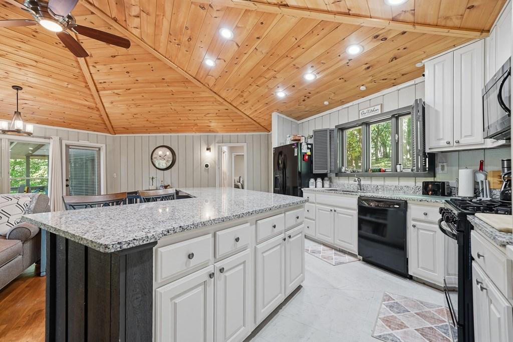 775 Mountain Oak Road Ellijay, GA 30536 - Photo 15 of 106