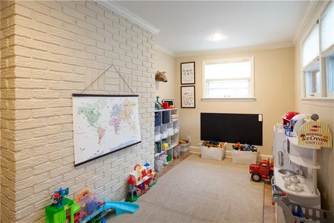 $735,000 | 604 West 70th Street, Kansas City, MO 64113