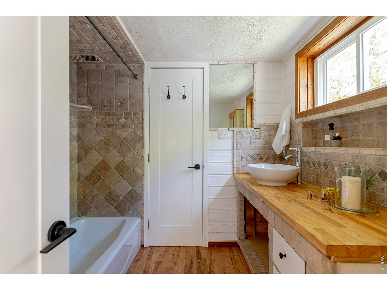 31 Silver Spruce Boulder, CO 80302 - Photo 31 of 50 Bathroom