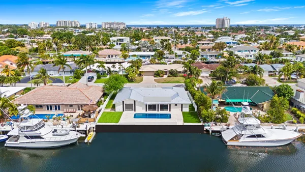 $3,577,000 | 3821 Northeast 26th Avenue, Lighthouse Point, FL 33064