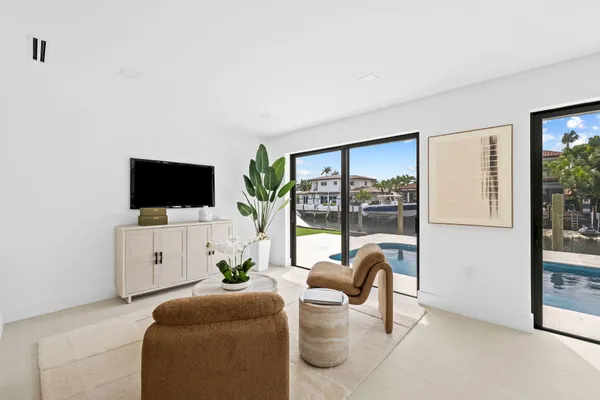 $3,577,000 | 3821 Northeast 26th Avenue, Lighthouse Point, FL 33064