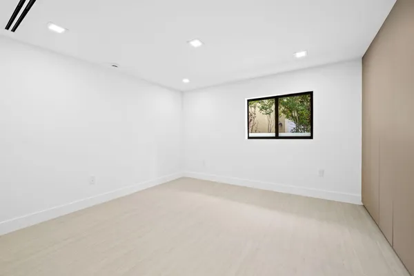 $3,577,000 | 3821 Northeast 26th Avenue, Lighthouse Point, FL 33064