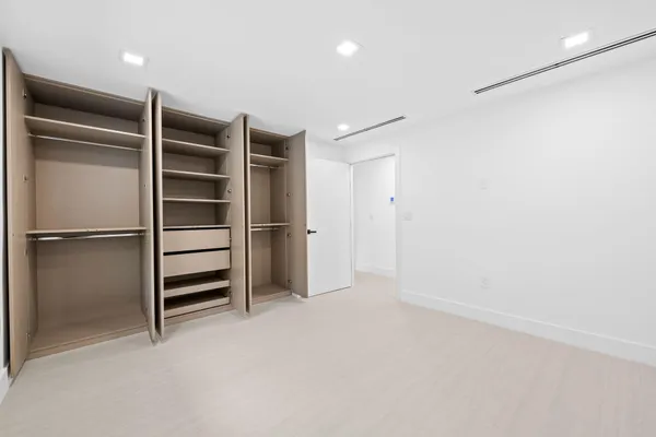 $3,577,000 | 3821 Northeast 26th Avenue, Lighthouse Point, FL 33064