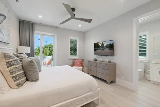 $3,495,000 | 80639 Old Highway, Unit 201, Islamorada, FL 33036