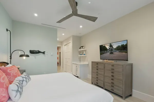 $3,495,000 | 80639 Old Highway, Unit 201, Islamorada, FL 33036