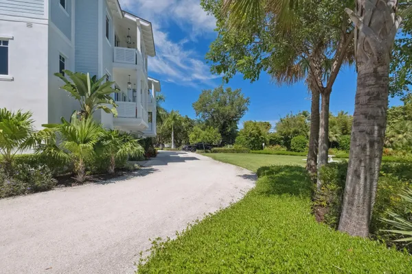 $3,495,000 | 80639 Old Highway, Unit 201, Islamorada, FL 33036