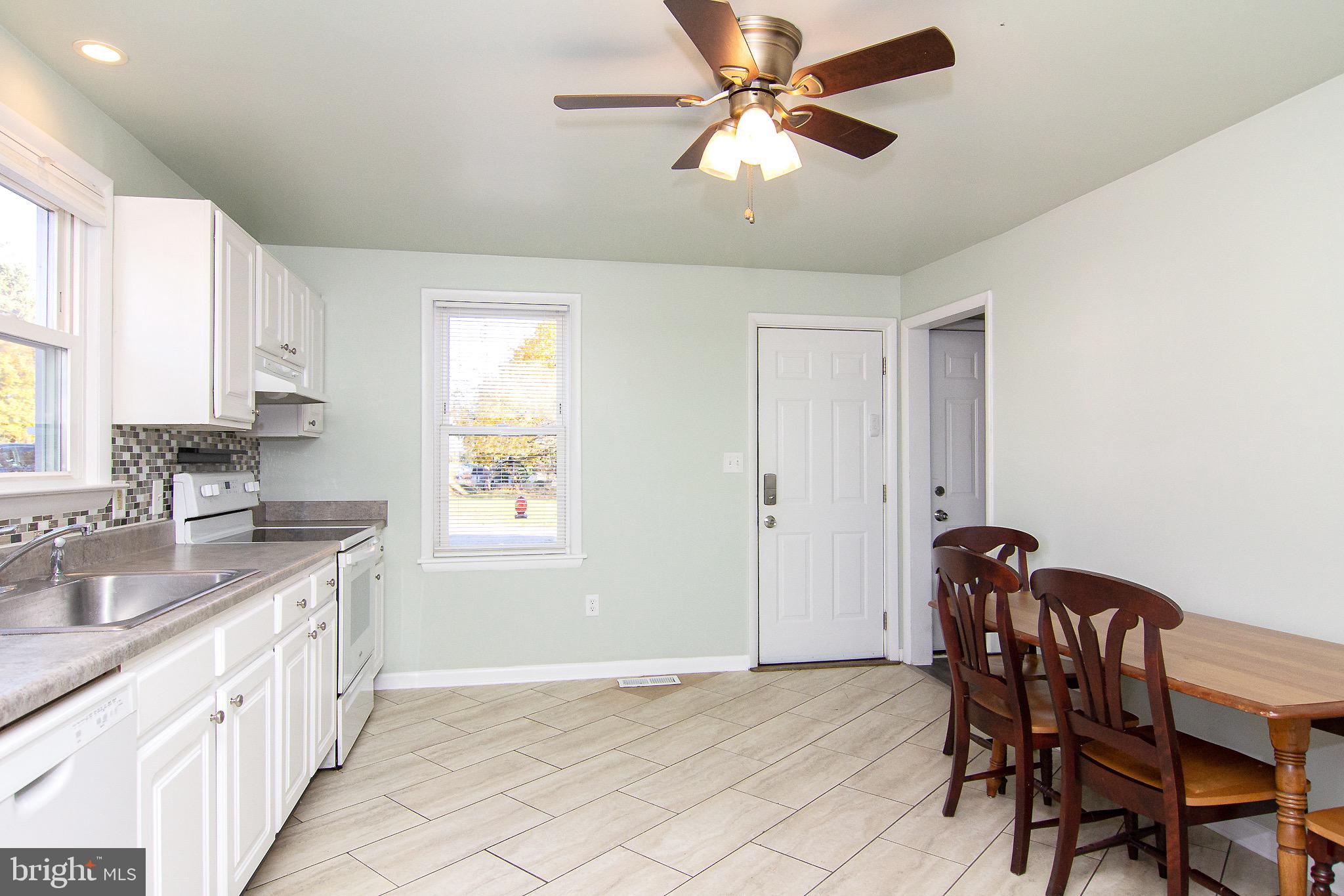 1023 Washington Road Westminster, MD 21157 - Photo 6 of 32 Kitchen