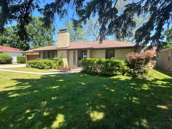 $224,900 | 512 Handy Drive, Bay City, MI 48706