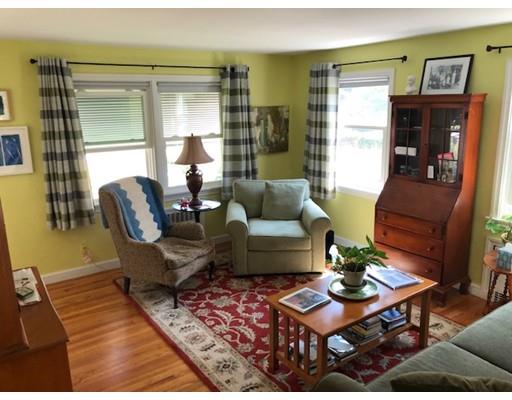 48 Clement Street Springfield, MA 01118 - Photo 4 of 19