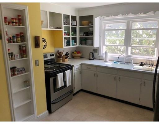 48 Clement Street Springfield, MA 01118 - Photo 7 of 19