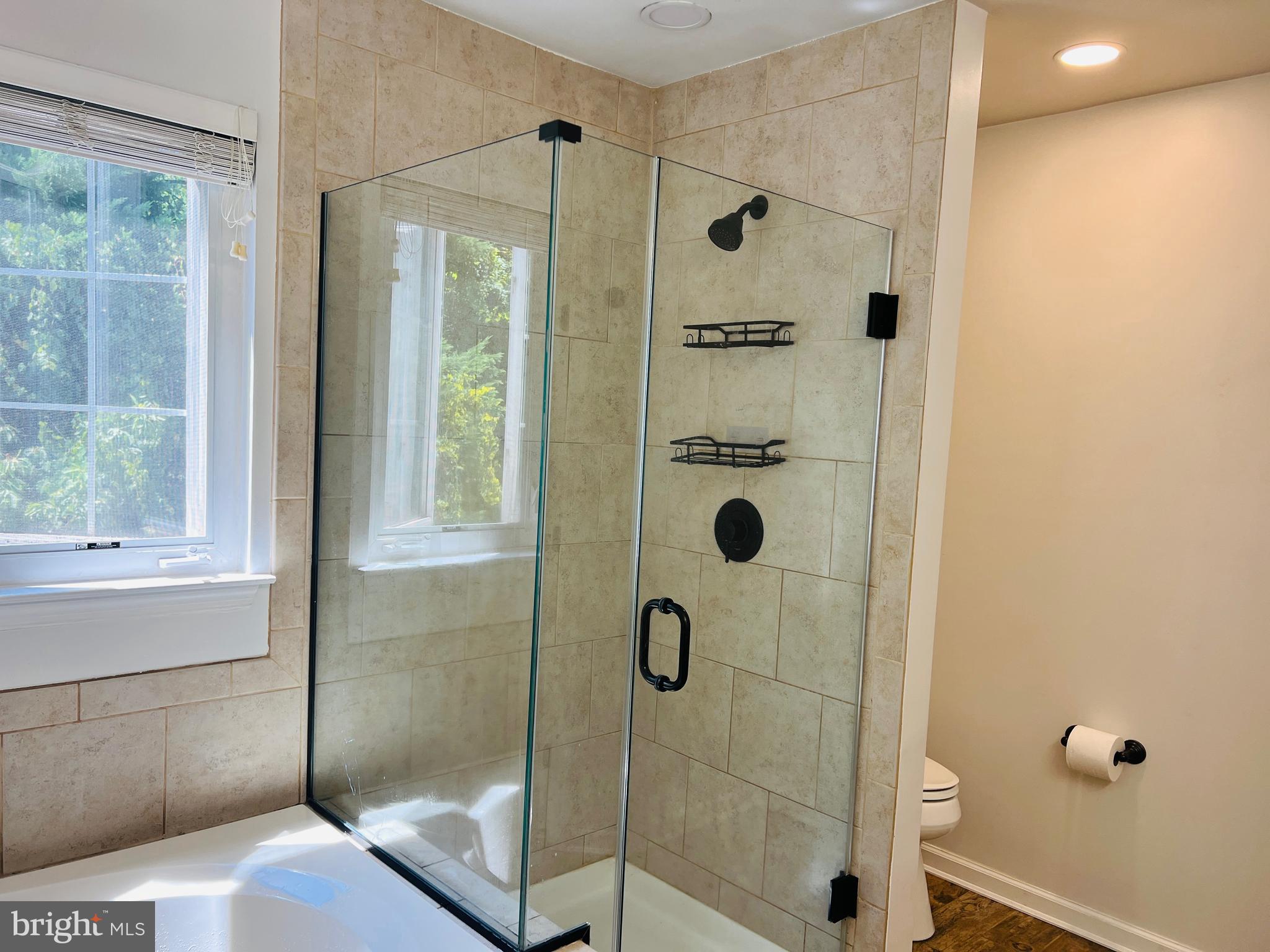 6007 Newport Lane Frederick, MD 21701 - Photo 16 of 25 Primary bathroom