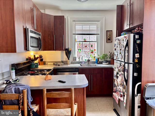 711 Walnut Street, Unit 3R Philadelphia, PA 19106 - Photo 5 of 17