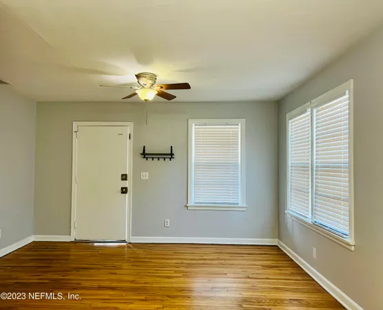 $1,595 | 2105 Kingswood Road, Jacksonville, FL 32207