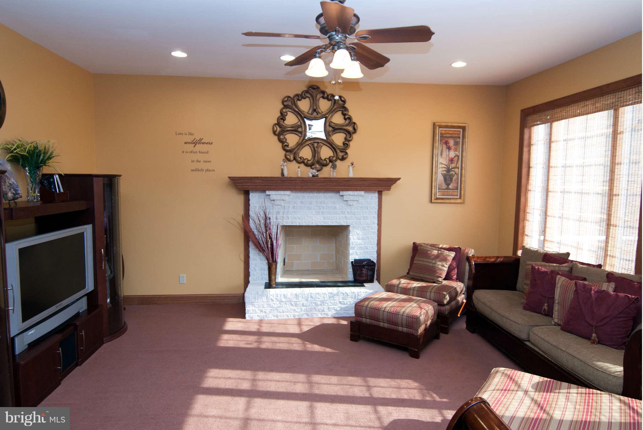 13238 Granview Road King George, VA 22485 - Photo 14 of 30 Family Room