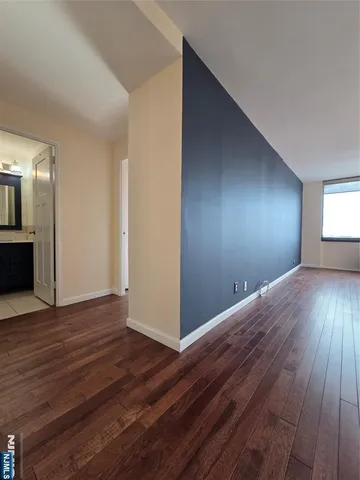 $2,900 | 770 Anderson Avenue, Unit 11C, Cliffside Park, NJ 07010