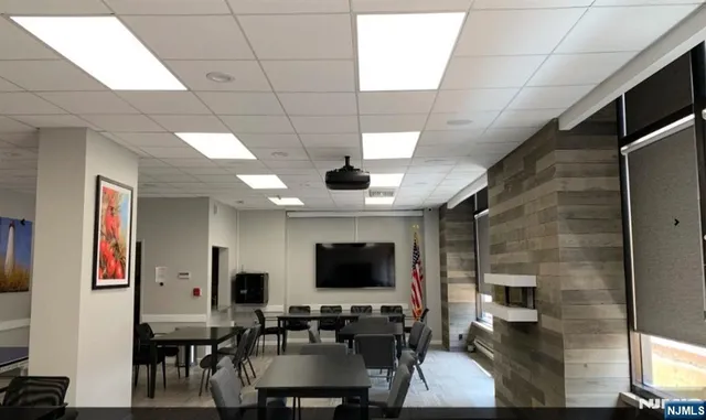 $2,900 | 770 Anderson Avenue, Unit 11C, Cliffside Park, NJ 07010