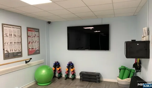 $2,900 | 770 Anderson Avenue, Unit 11C, Cliffside Park, NJ 07010