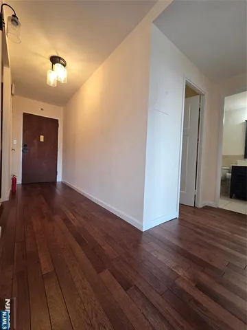 $2,900 | 770 Anderson Avenue, Unit 11C, Cliffside Park, NJ 07010