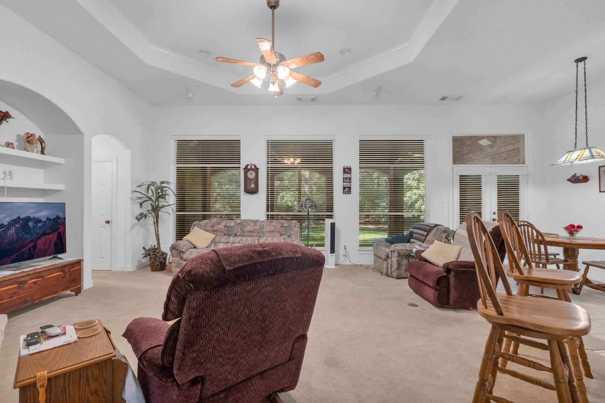 15501 Victoria's Way Montgomery, TX 77316 - Photo 15 of 36 Living room with view to backyard.