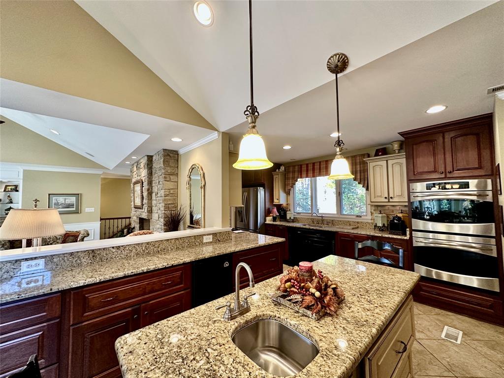 2133 Devon Ct. Martinsville, IN 46151 - Photo 5 of 97