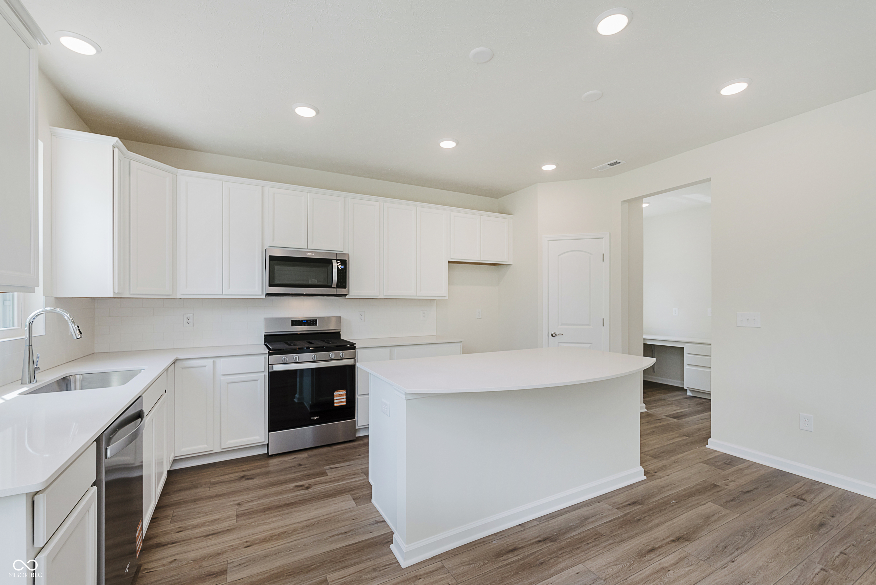 6784 Seabiscuit Road Whitestown, IN 46075 - Photo 3 of 26