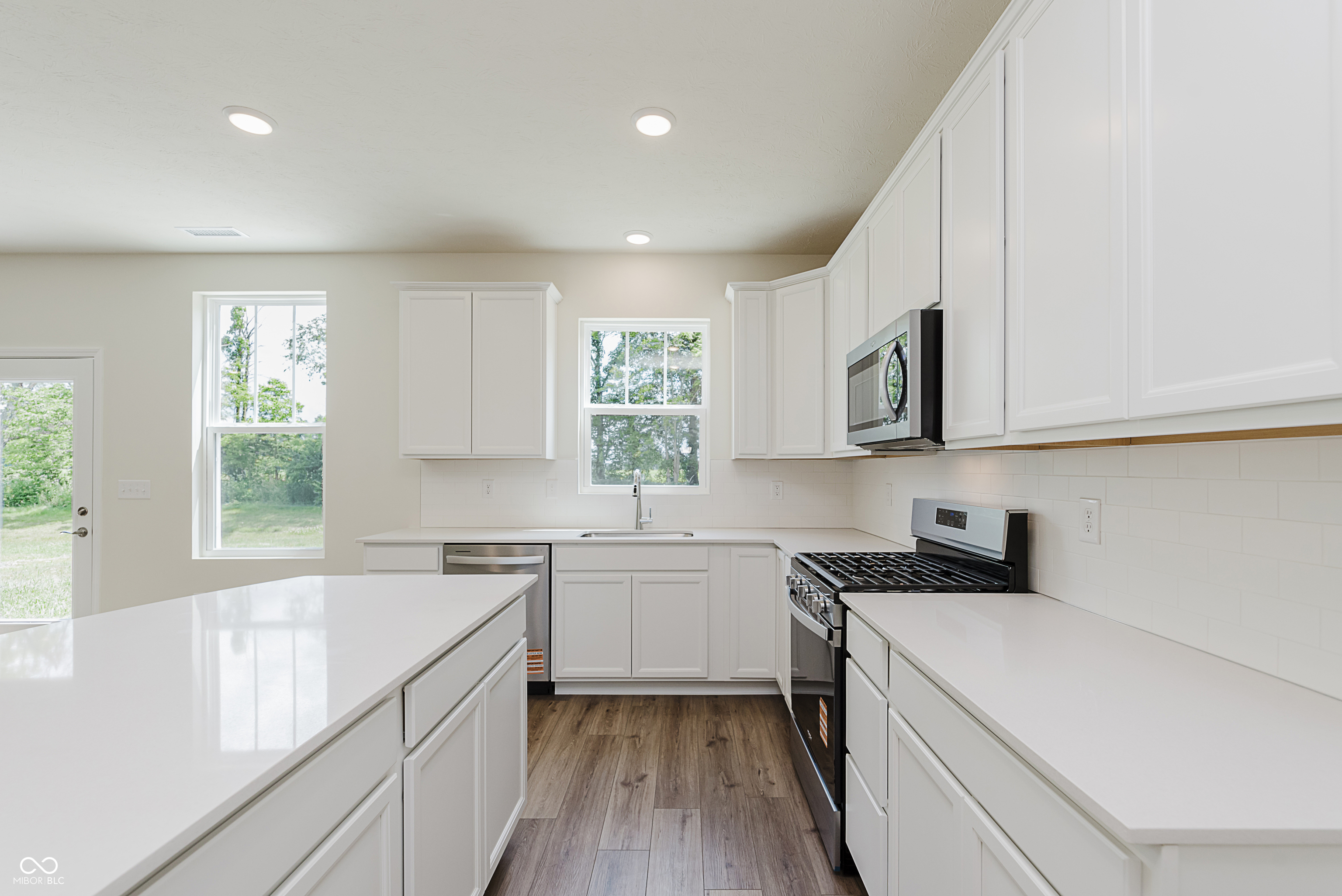 6784 Seabiscuit Road Whitestown, IN 46075 - Photo 4 of 26