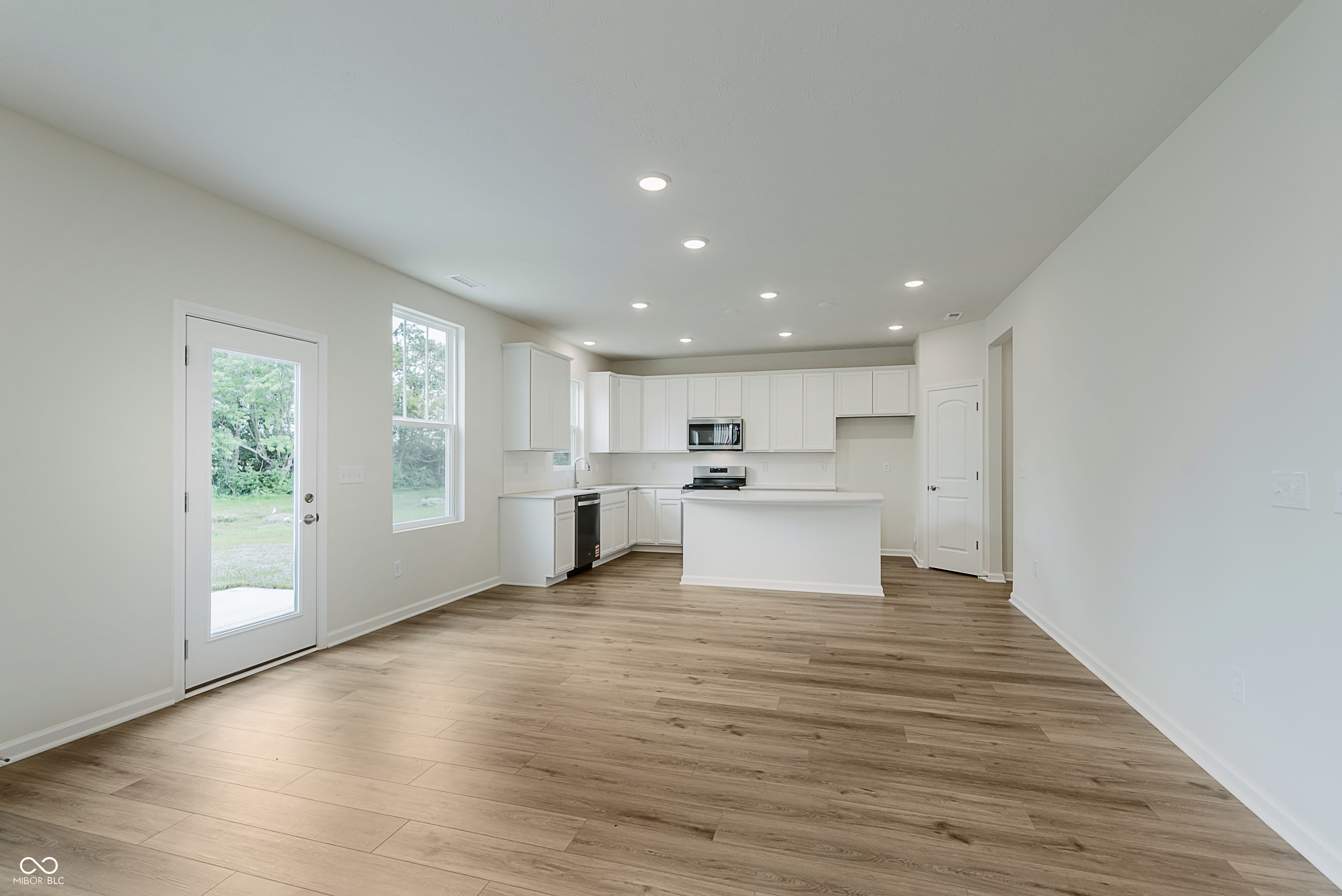 6784 Seabiscuit Road Whitestown, IN 46075 - Photo 10 of 26