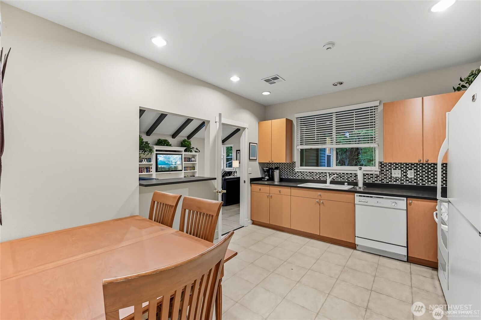5007 Lake Place South, Unit D27 Renton, WA 98055 - Photo 34 of 36