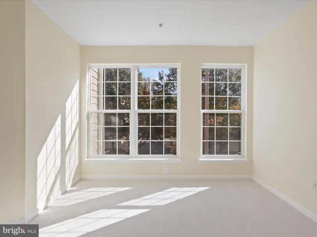 $409,999 | 2711 Bellforest Court, Unit 201, Vienna, VA 22180