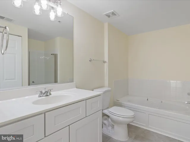 $409,999 | 2711 Bellforest Court, Unit 201, Vienna, VA 22180