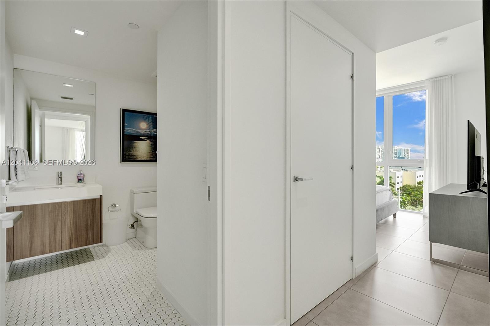 401 North Birch Road, Unit 715 Fort Lauderdale, FL 33304 - Photo 14 of 48