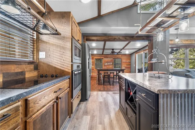 $499,000 | 1279 Greenwood Circle, Osage Beach, MO 65065