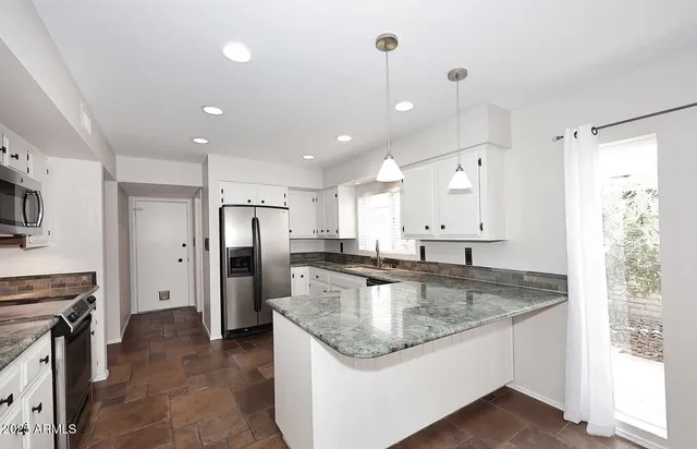 $3,400 | 8528 East Vía De Viva, Scottsdale, AZ 85258
