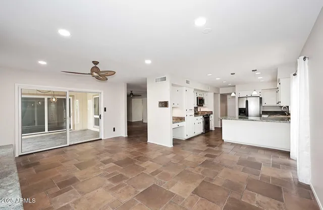 $3,400 | 8528 East Vía De Viva, Scottsdale, AZ 85258