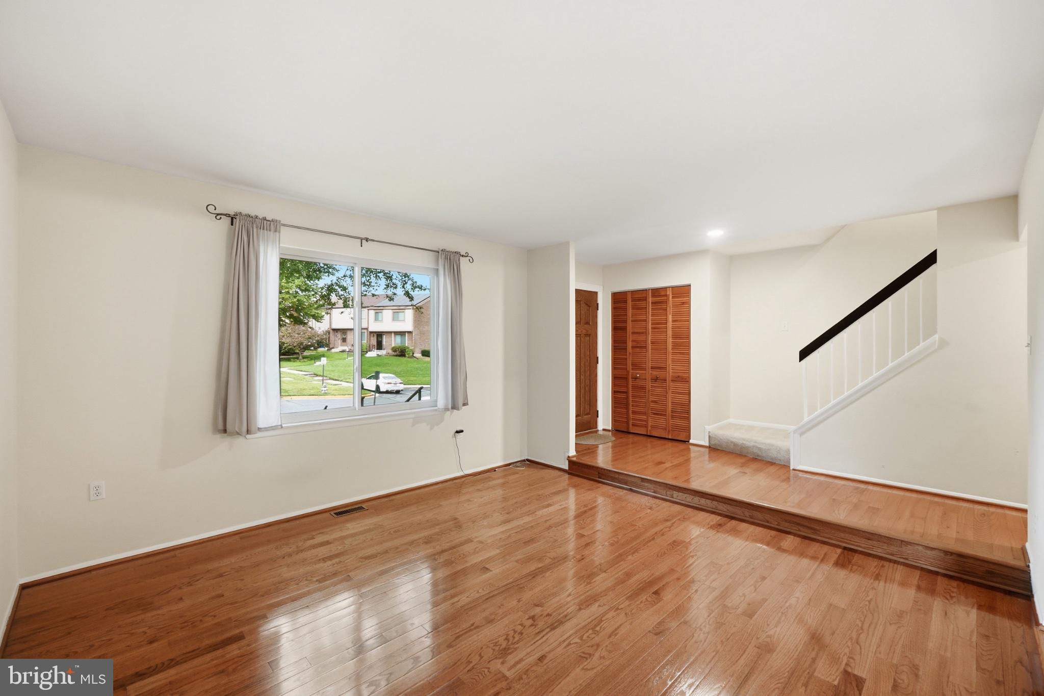 8918 Centerway Road Gaithersburg, MD 20879 - Photo 5 of 29 Gallery Image 5